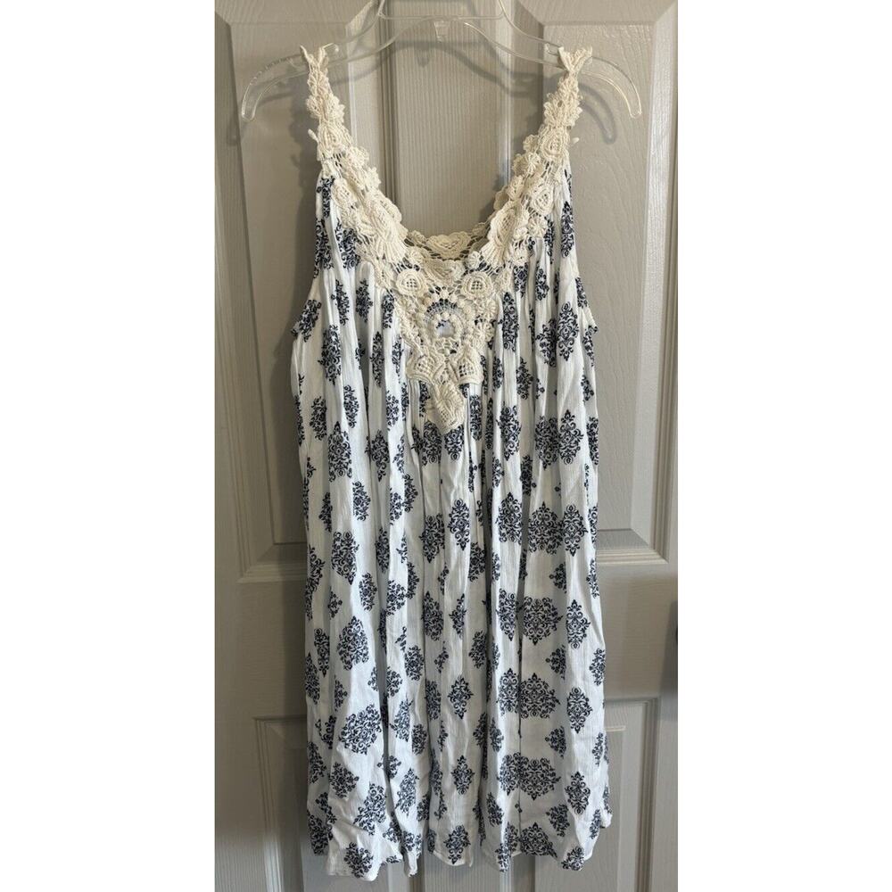 Altar'd State Dress‎ Small Babydoll Sleeveless Flowy Blue While W/lace Lined